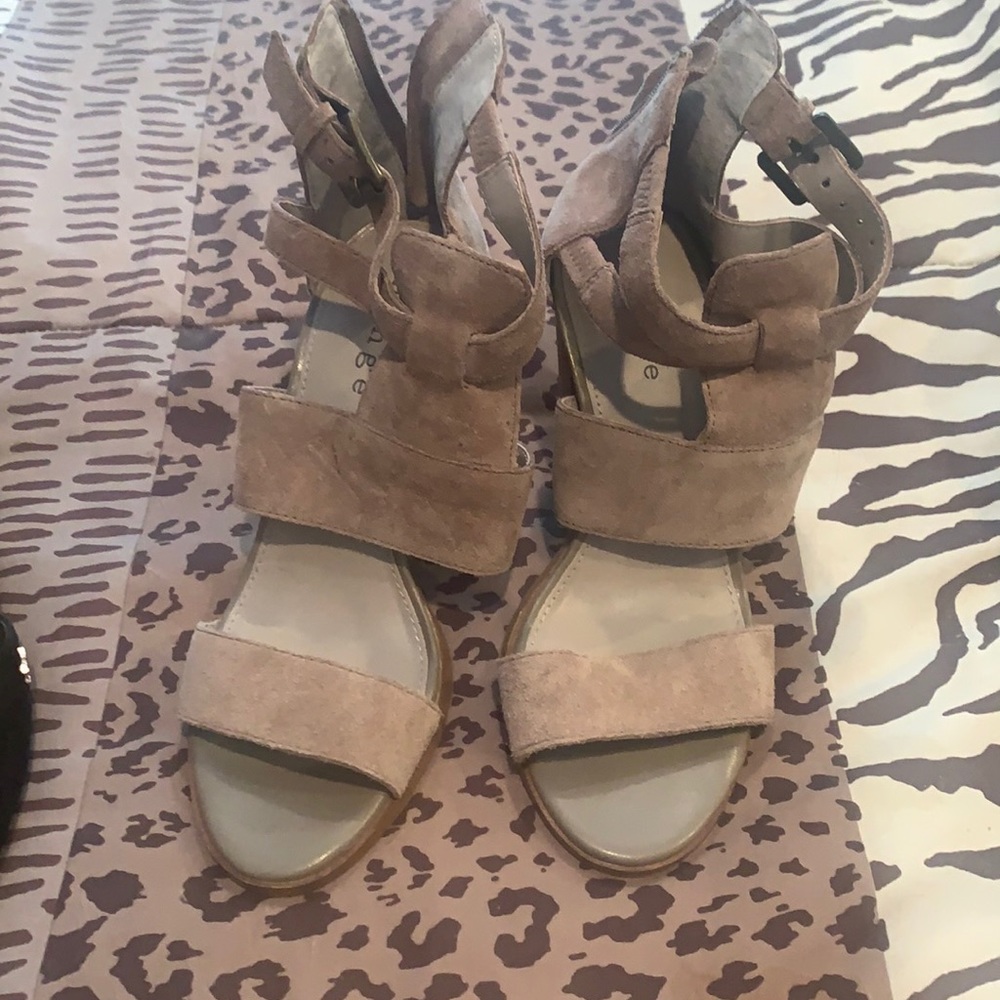 Block heeled sandals
